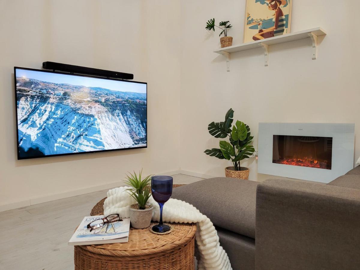 Magellano Suite. Fronte Mare + Free Park + Wi-fi Apartamento *