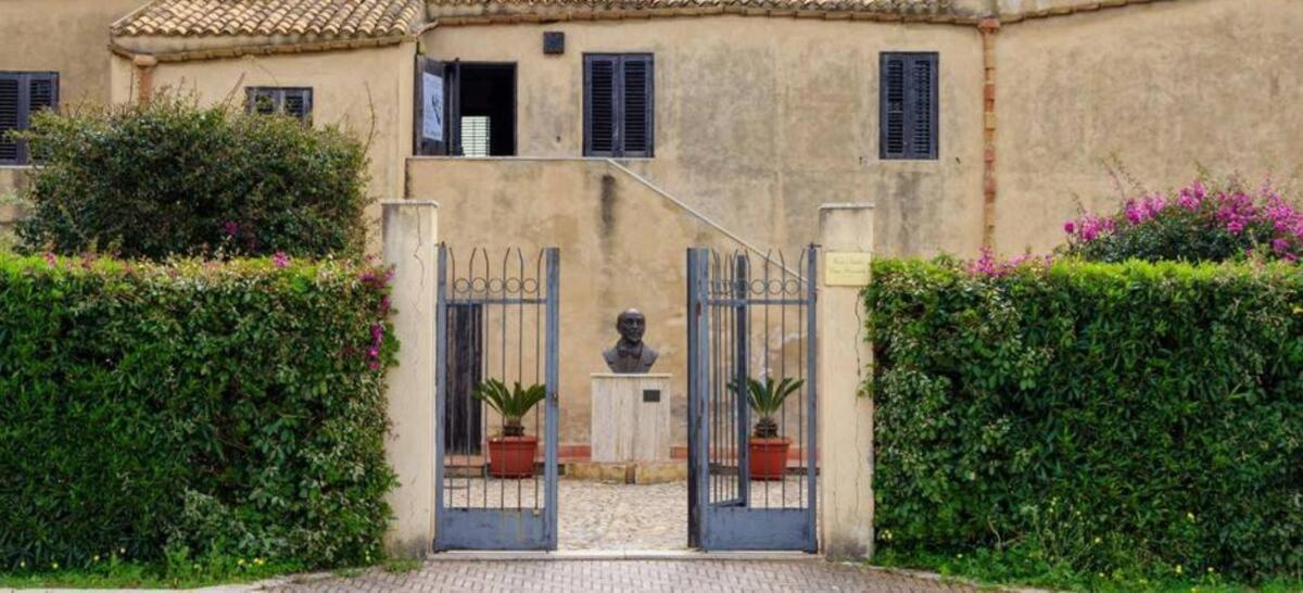 Apartamento Magellano Suite. Fronte Mare + Free Park + Wi-fi *